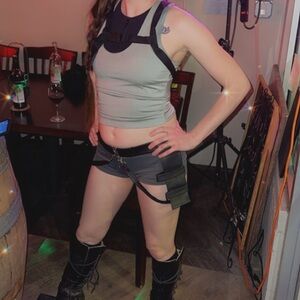 Tomb raider costume Set size medium